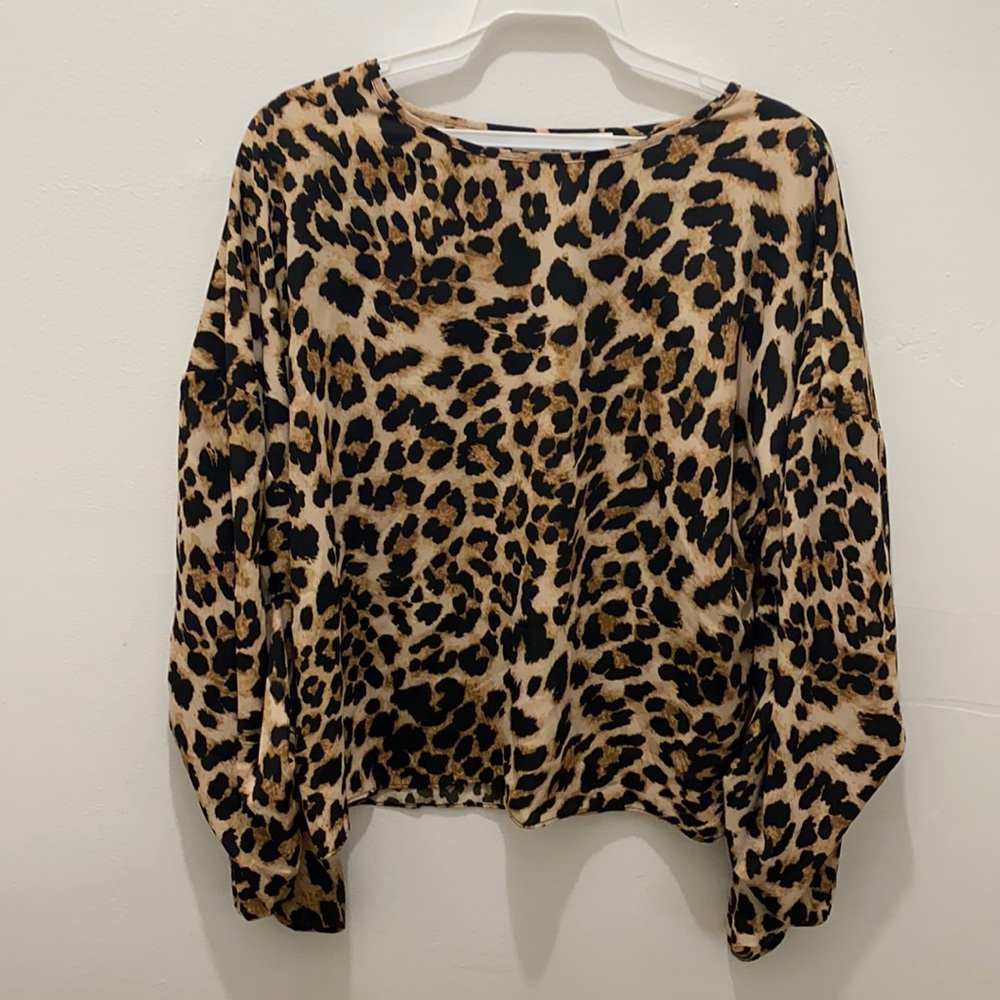 Amanda uprichard Leopard top